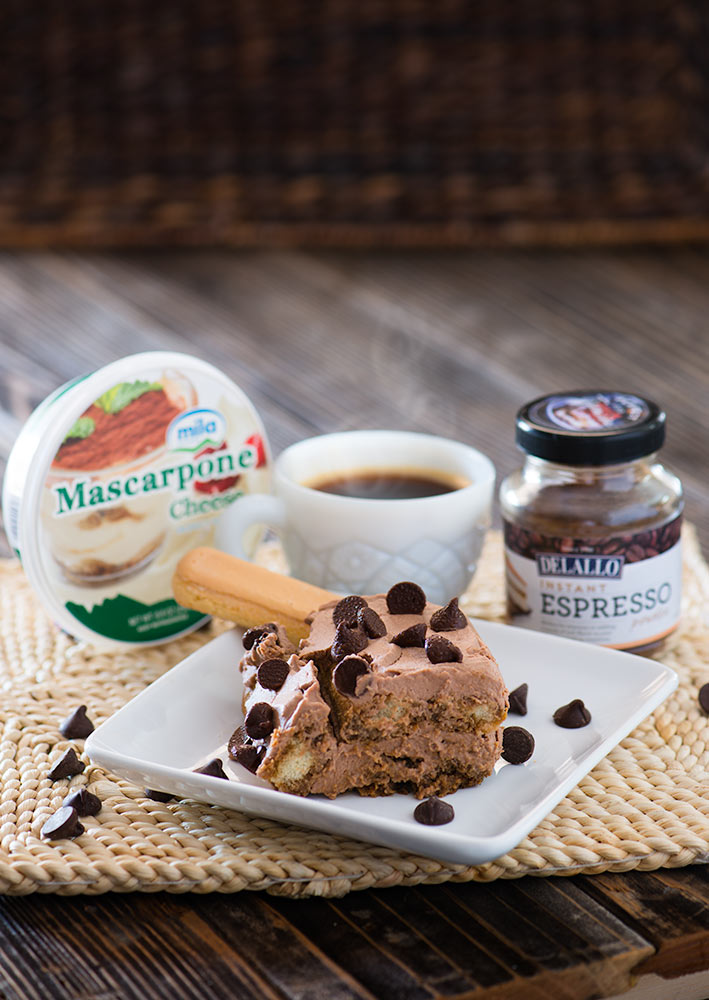 Dessert displaying the ingredients used to make