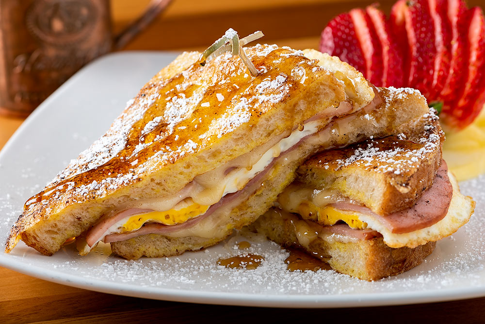 Breakfast sandwich with strawberries